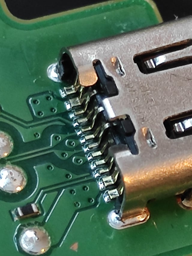 DualSense Controller – USB-C Port Wechsel