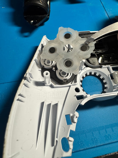 DualSense Controller – Tastenreparatur